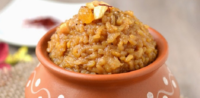 Sweet Pongal (Bellam Pongali)