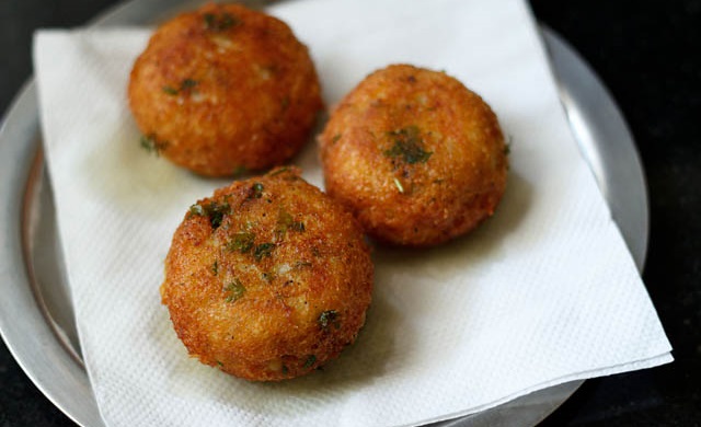 aloo paneer kofta recipe, how to make aloo paneer kofta recipe