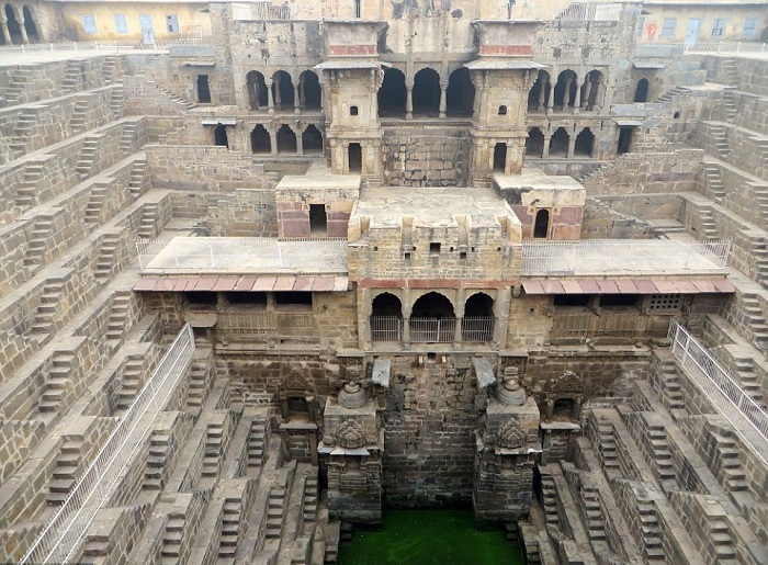 Haunting beauty of the Indian underworld