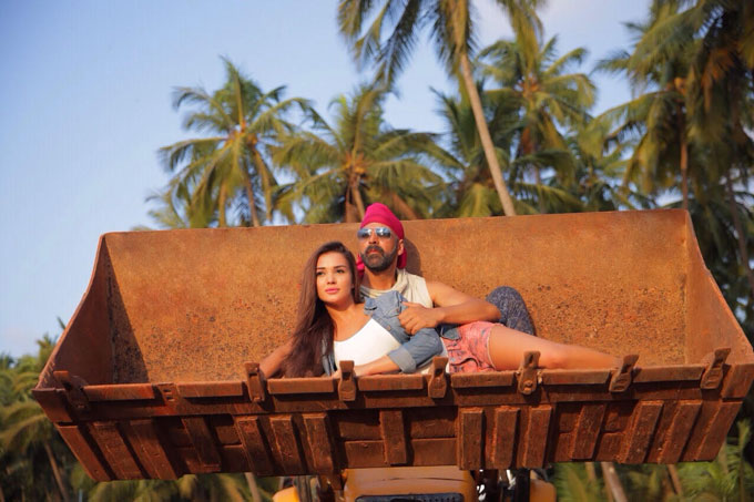 singh-is-bling-wallpaper%20%2822%29.jpg