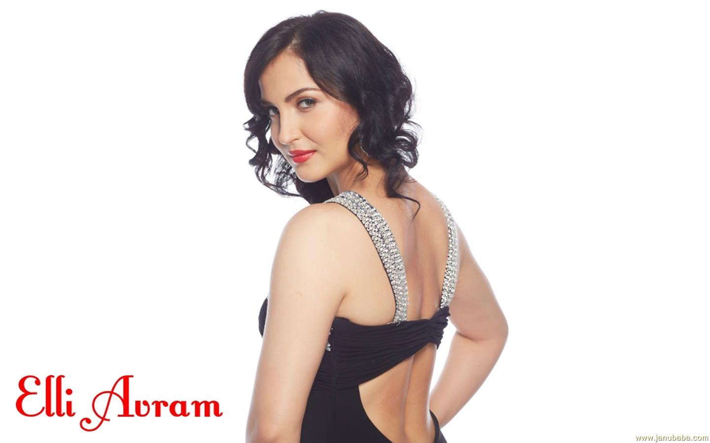 Elli Avram Hot-Sizzling HD Pics