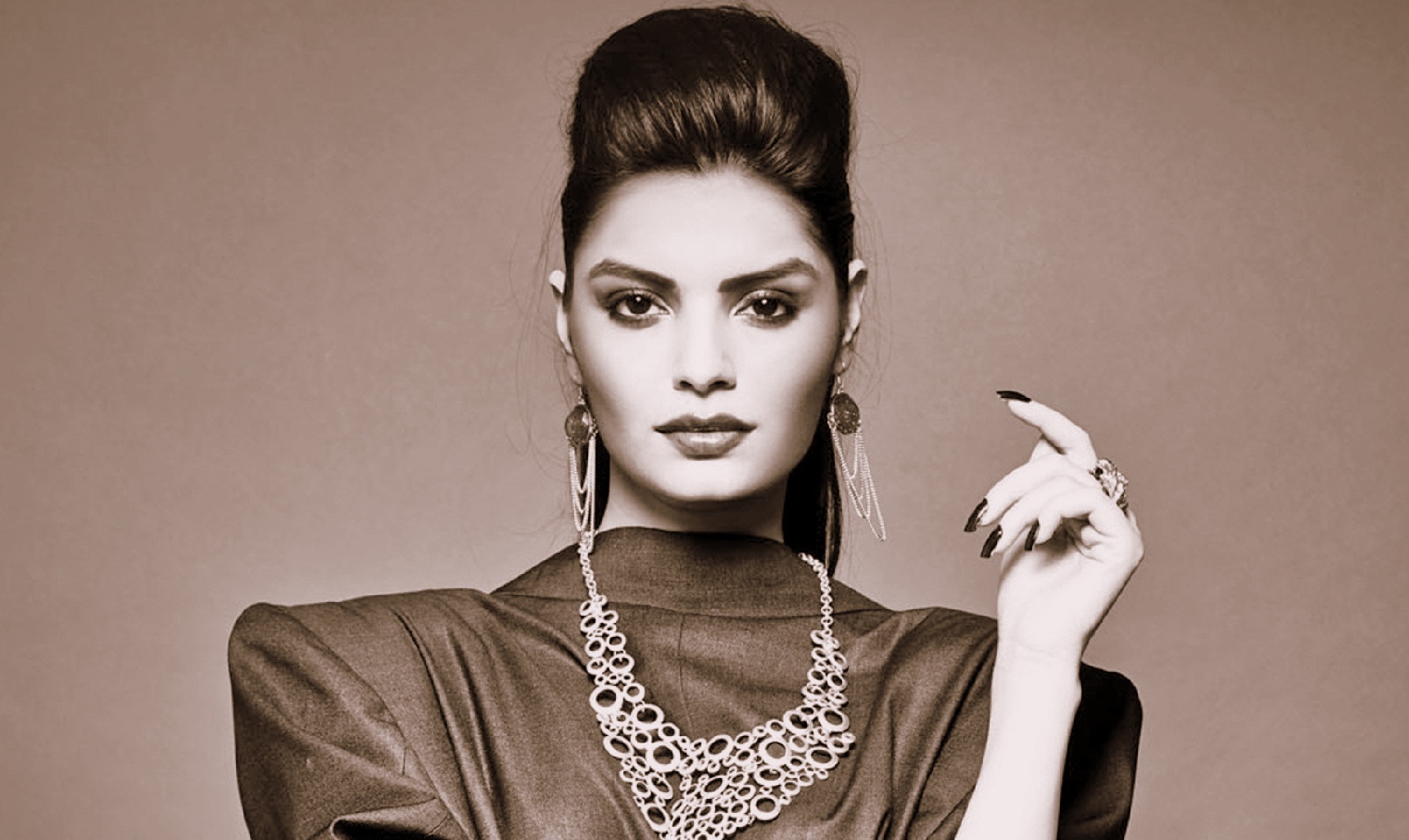 Sonali Raut Wallpapers and Photos