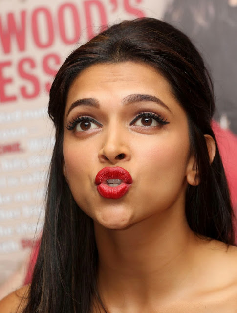 Top Kissable Lips Of Bollywood Hot Actress Seducing Poses