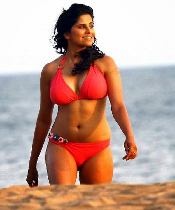 Bollywood Hot Actress in Bikini Pics & Wallpapers | Welcomenri