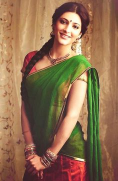 ACTRESS SHRUTHI HASSAN IN SAREE