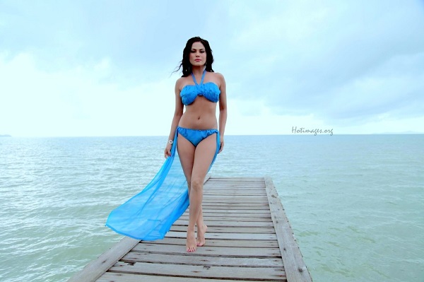 actress-veena-malik-hot-images