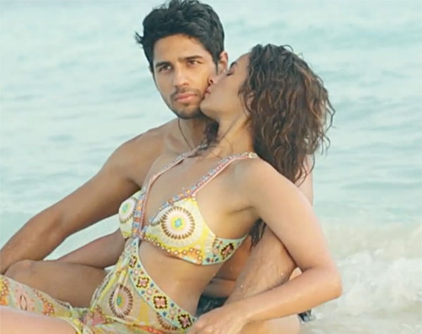 Alia Bhatt Xxx Sex Video Papa - Alia Bhatt Hot Bikini Photoshoot 2016 | Welcomenri