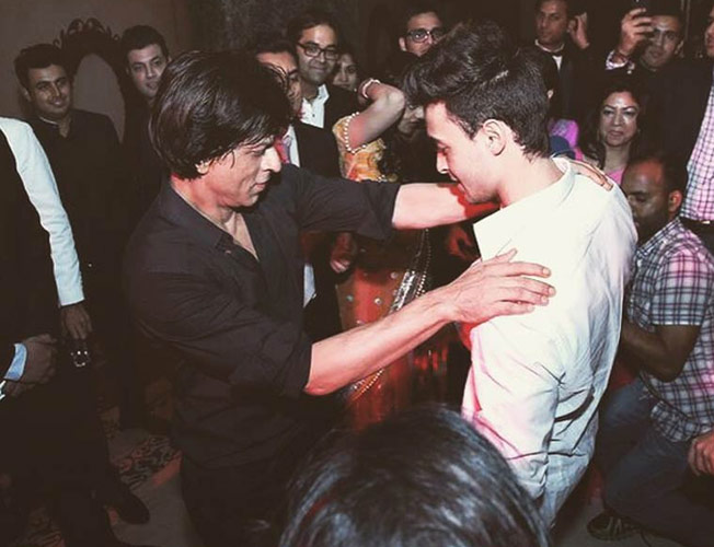 all-srk-and-salman-fans-these-unseen-arpita-khan-wedding-pictures-will-make-your-day