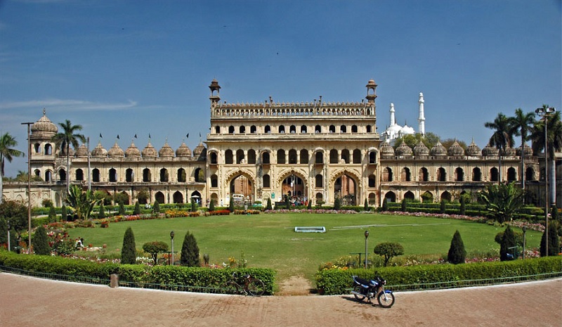Gravity Defying Palace - Bada Imambara, Lucknow