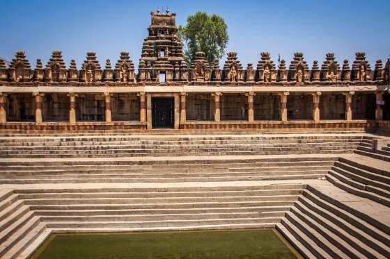 geometry-and-symmetry-in-indian-architecture
