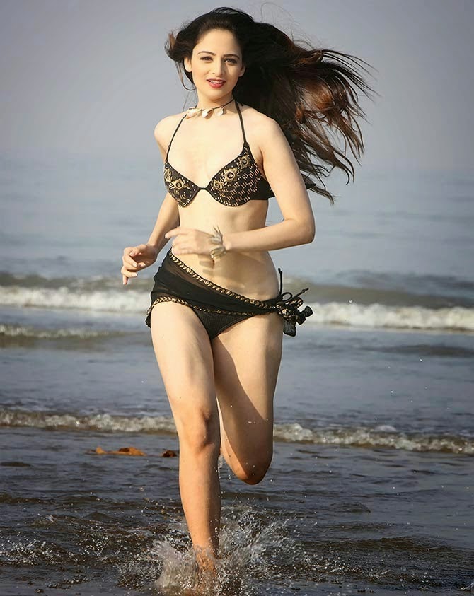 Aditi Rao Hydari Bollywood Actresses In Bikini 2015