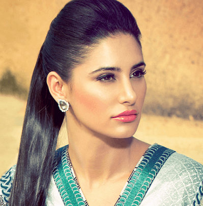 which is the favourite lipstick of Nargis Fakhri