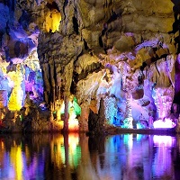 दुनियाँ की सबसे खुबसूरत गुफाएं