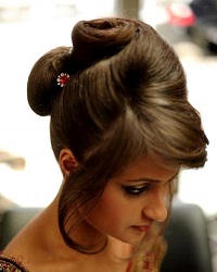 Wedding-Bridal Hair Styles-Perfect Hair Styles For Party Occasions-Indian-Pakistani Gorgeous Hair Style 2014