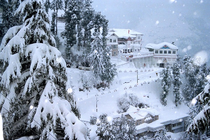 Rohtang Pass (Himachal Pradesh) Experience Snowfall in India