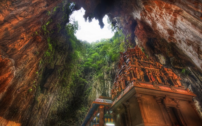 बाटु गुफाएं | Batu Caves