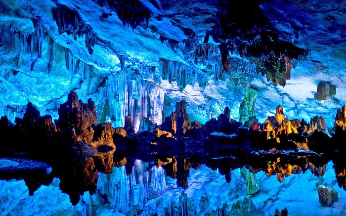 रीड फ्लूट गुफा | Reed Flute Cave