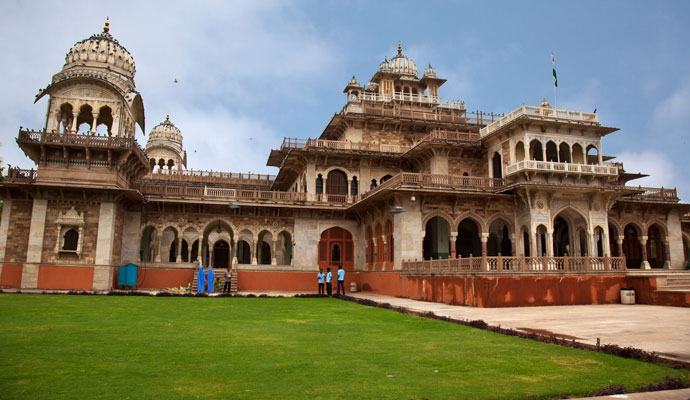 palaces of india