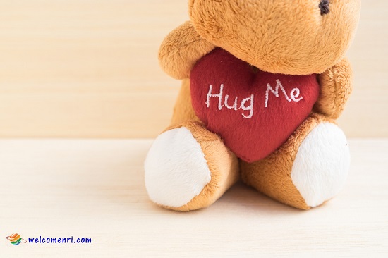 Hug Me Pictures