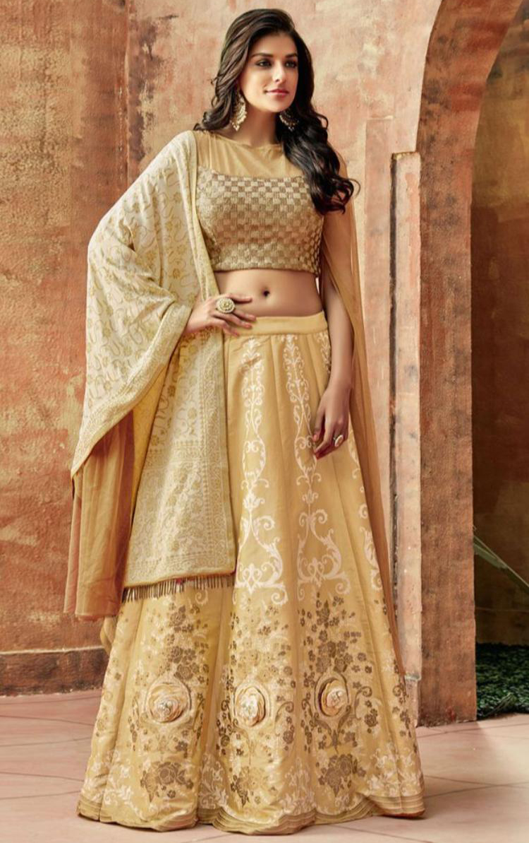 Beautiful Bridal Lehenga | Best Bridal Lehengas images