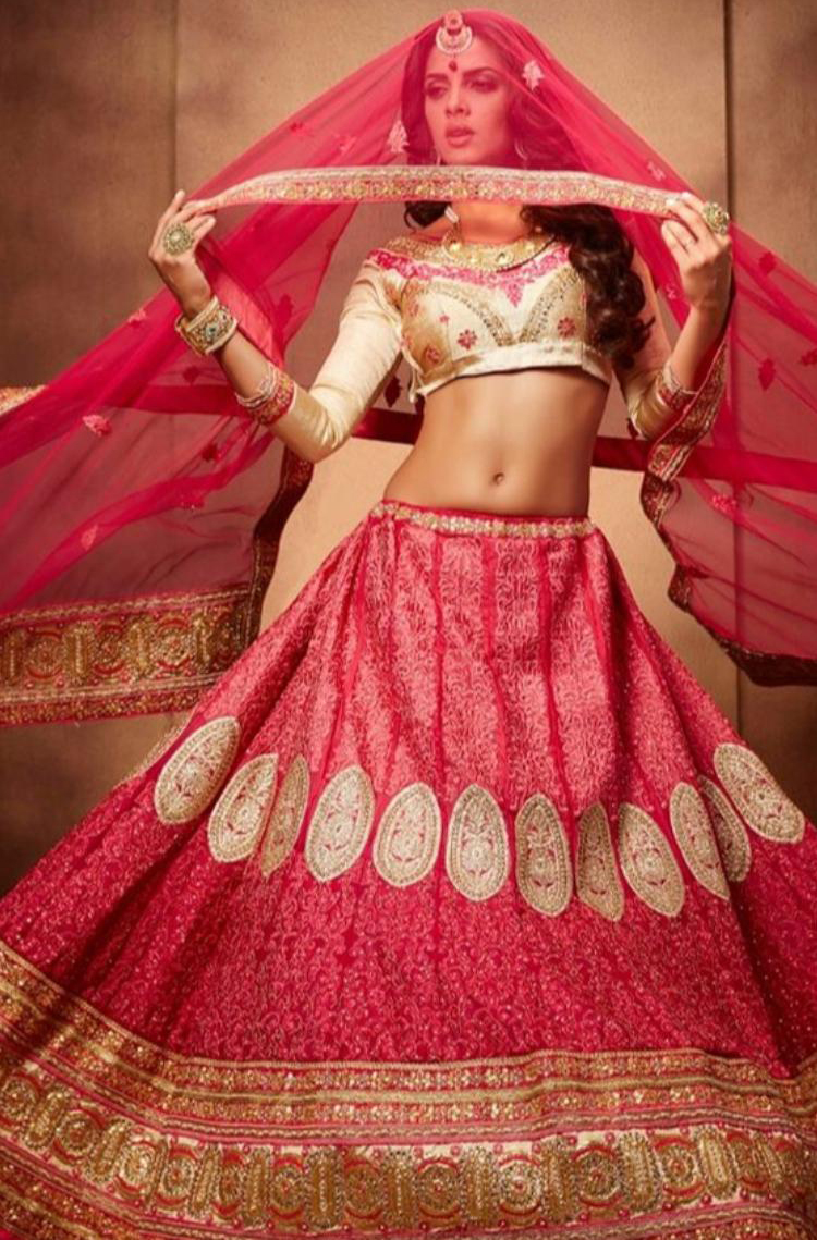 Beautiful Bridal Lehenga | Best Bridal Lehengas images