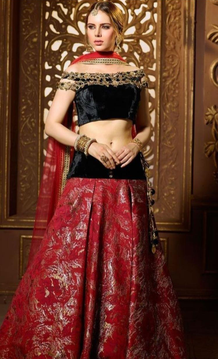 Beautiful Bridal Lehenga | Best Bridal Lehengas images