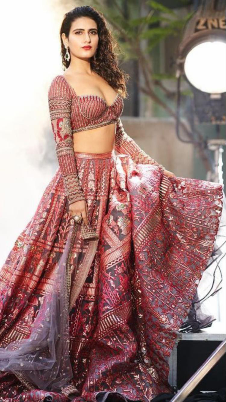 Bollywood Bridal Lehenga | Best Indian Bridal Lehenga images