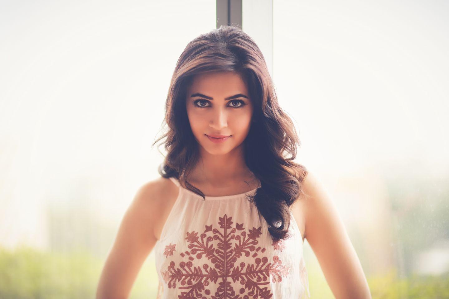 Indian Actress Kriti Kharbanda Hot  Pics