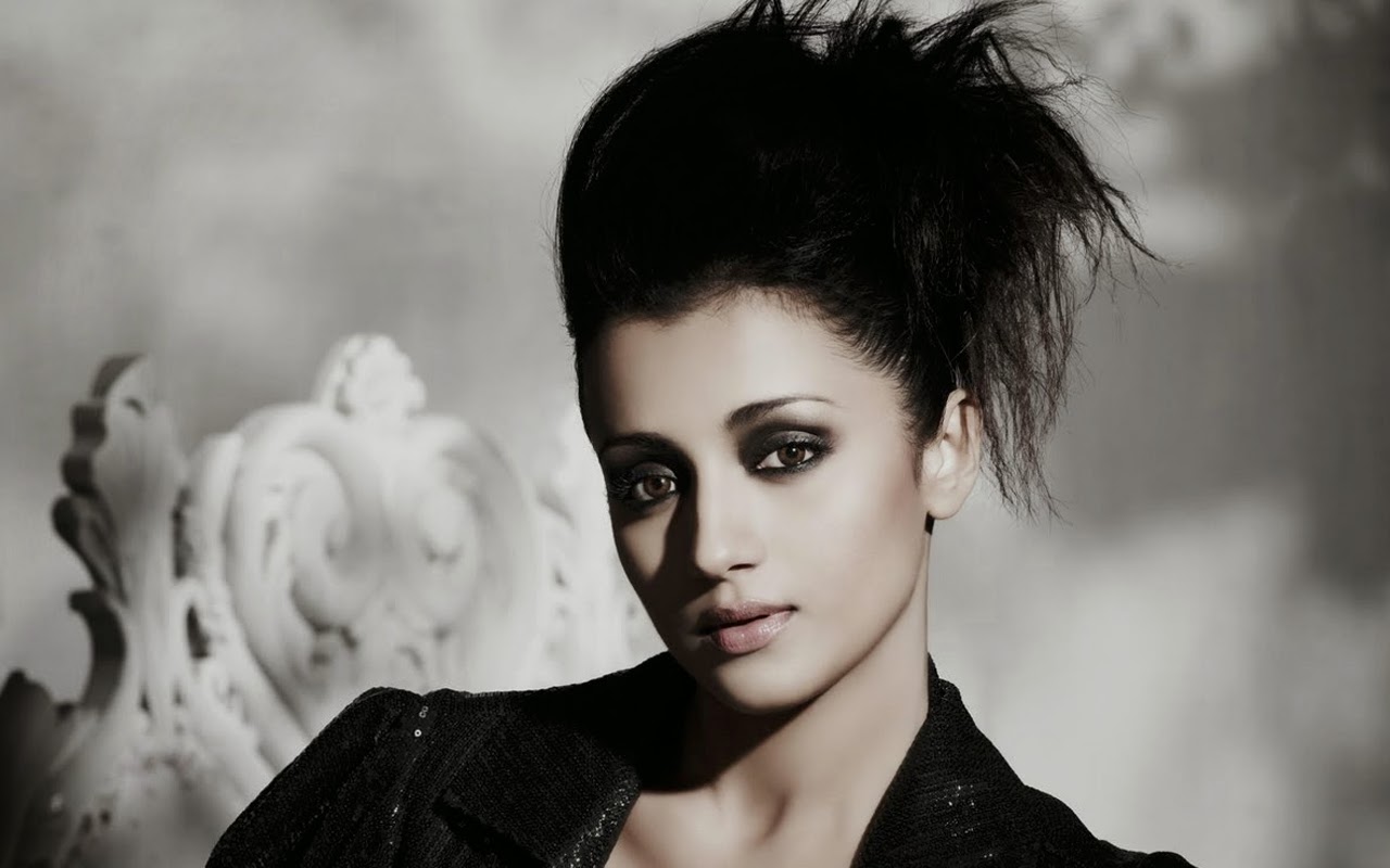 Telgu Actress Trisha Krishnan hot photos hd wallpaper